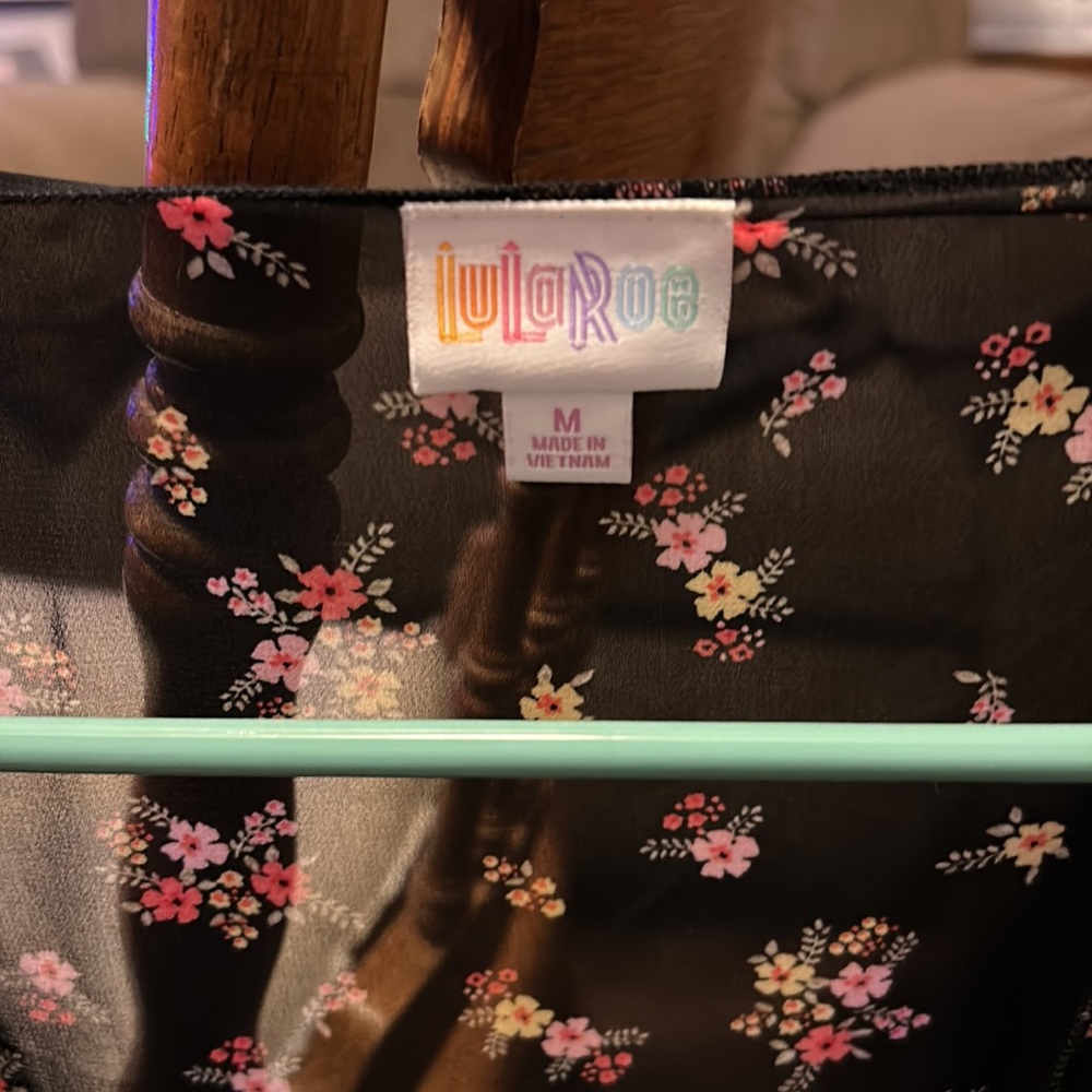 Lularoe Top - Picture 2 of 3